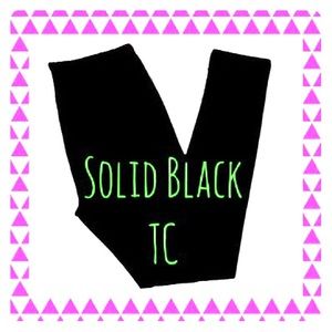 Tall and Curvy Black LuLaRoe leggings